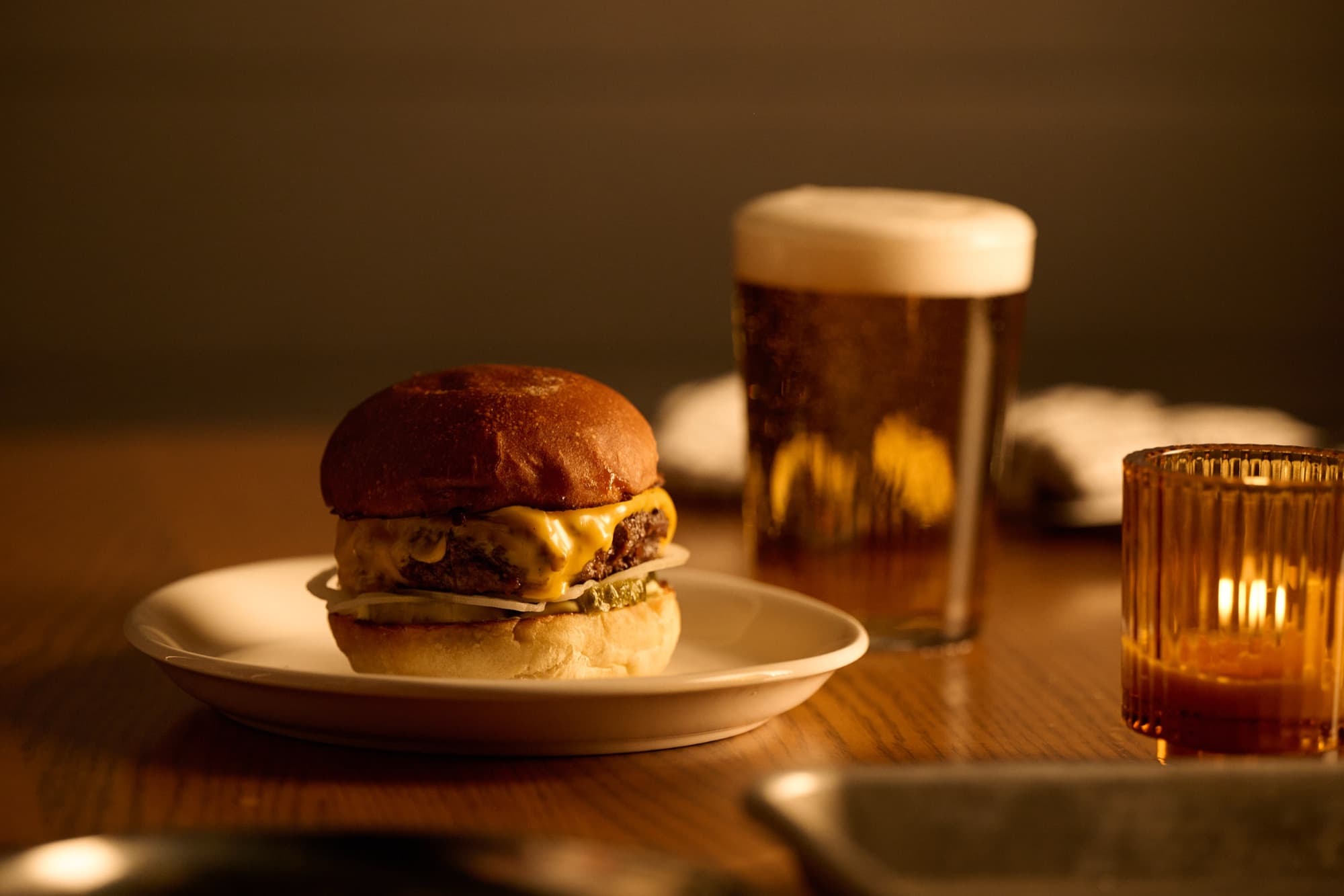 Cheeseburger and a pint
